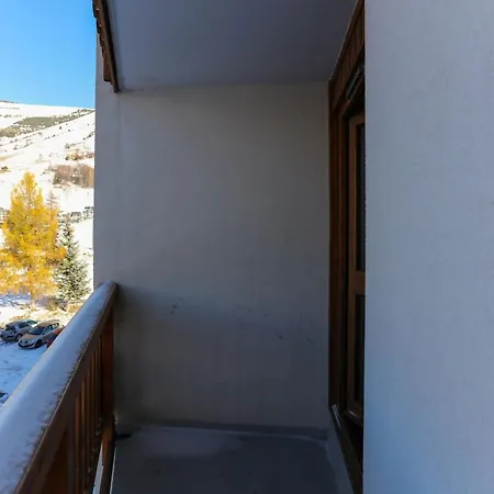In Northern Alps With Balcony Les Deux Alpes